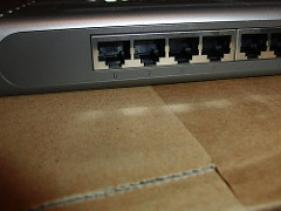 Phot of a network router.